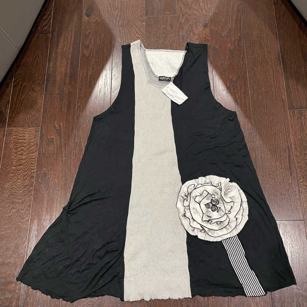 Lee Andersen Vintage Grunge Artsy Tunic Dress Flowy Flower Black NEW Medium **